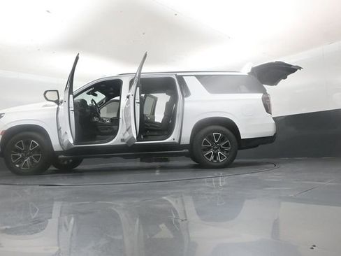 Used 2022 Chevrolet Suburban Z71 AWD/4WD image 56