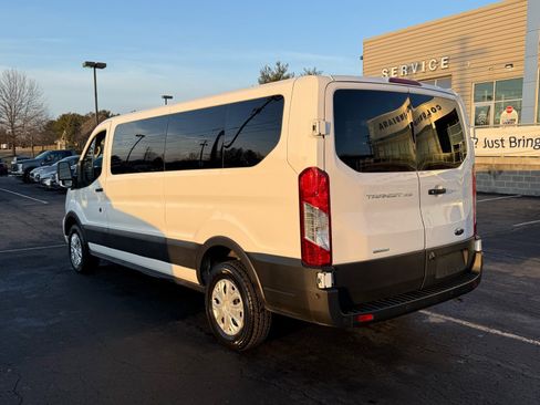 Used 2023 Ford Transit 350 XLT image 4