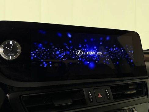 Used 2025 Lexus ES 300h w/ Premium Package image 22