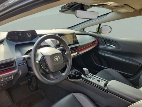 Certified 2025 Toyota Prius Plug-In Hybrid FWD image 21