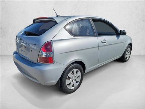 Used 2010 Hyundai Accent GS w/ Premium Pkg 3 image 5