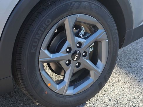 New 2025 Kia K4 LXS image 39