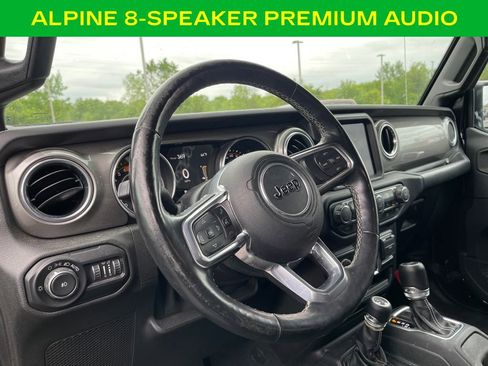 Used 2020 Jeep Wrangler Unlimited Sahara AWD/4WD image 17