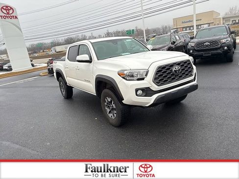 Certified 2020 Toyota Tacoma TRD Off-Road w/ TRD Premium Off Road Package image 2