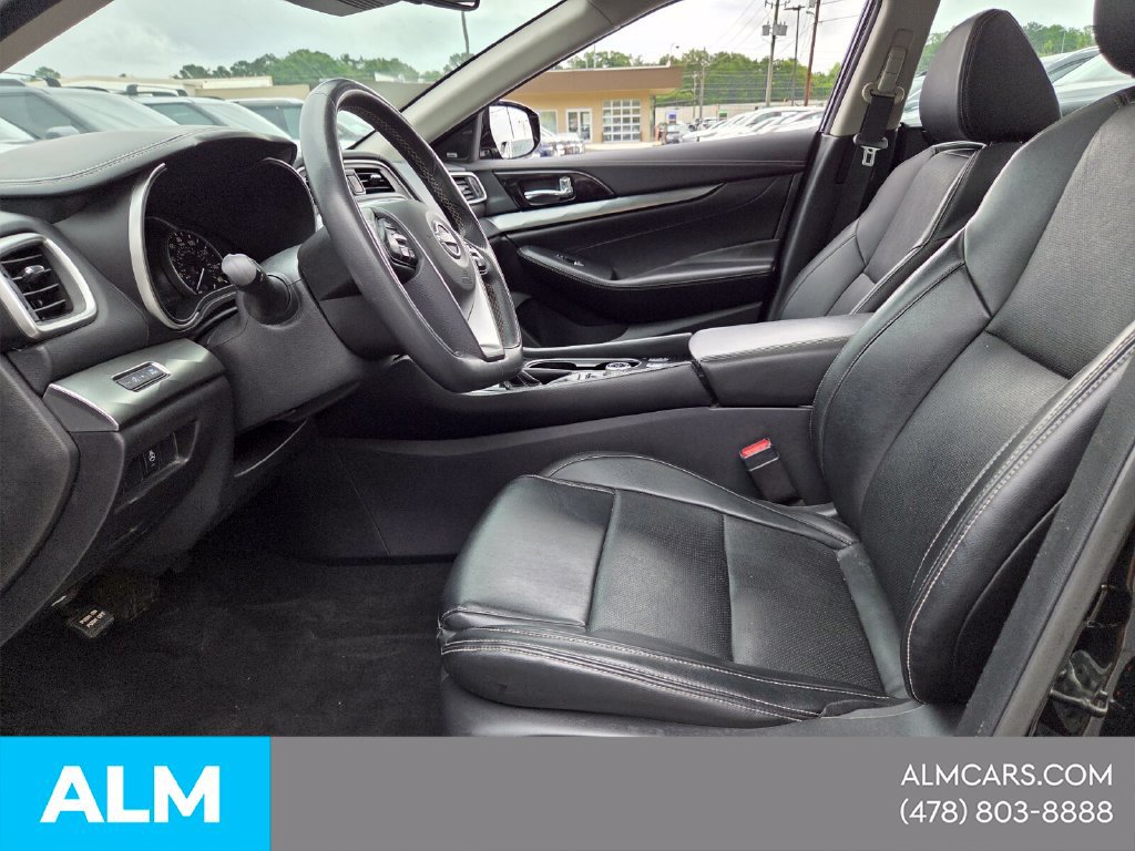 Used 2023 Nissan Maxima SL FWD image 3
