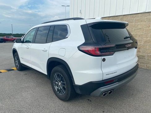 Used 2025 GMC Acadia Elevation FWD image 7