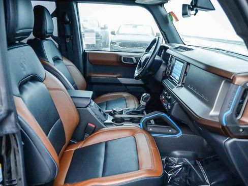 Used 2022 Ford Bronco Outer Banks image 18
