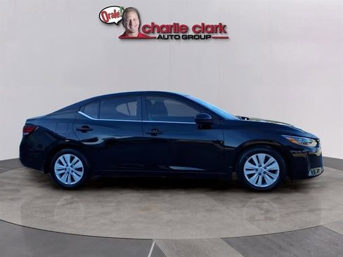 Used 2024 Nissan Sentra S image 7