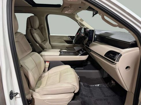 Certified 2021 Lincoln Navigator Reserve AWD/4WD image 29