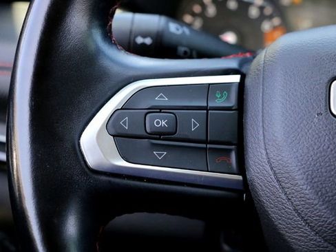 Used 2022 Jeep Compass Trailhawk w/ Trailhawk Convenience Group AWD/4WD image 14