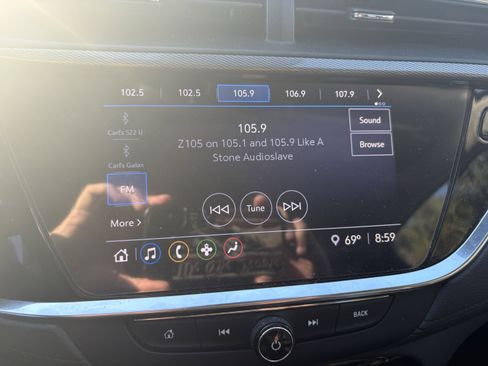 Used 2023 Buick Encore GX Select image 12