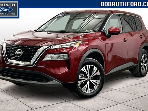 Used 2021 Nissan Rogue SV image 1