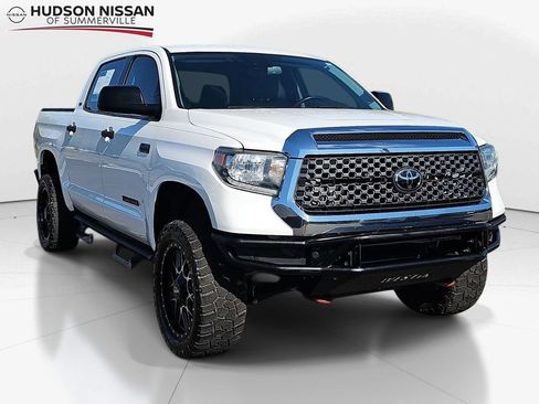 Used 2021 Toyota Tundra SR5 w/ SR5 Leather Package AWD/4WD image 1