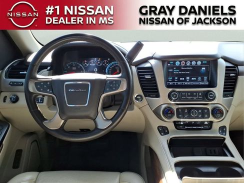 Used 2019 GMC Yukon Denali w/ Denali Ultimate Package RWD image 10