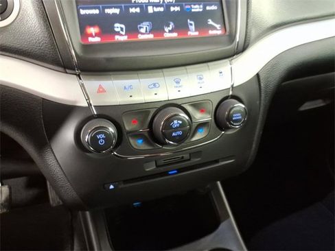 Used 2019 Dodge Journey GT w/ Driver Convenience Group image 21