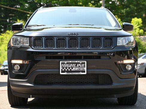 Used 2018 Jeep Compass Latitude AWD/4WD image 8