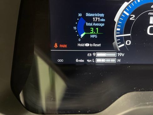 New 2026 Toyota Tundra Platinum AWD/4WD image 19