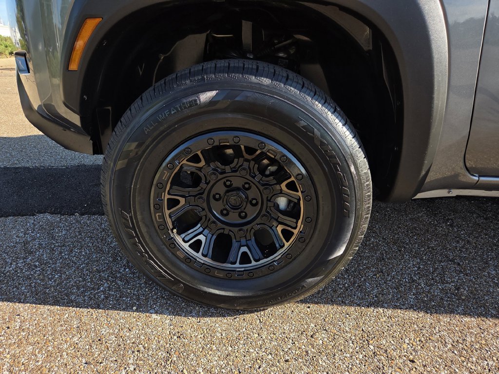 Used 2022 Nissan Frontier PRO-4X w/ Off-Road Protection Package AWD/4WD image 28
