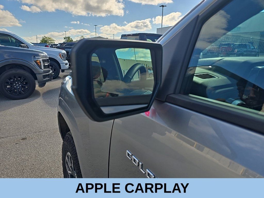 Used 2026 Chevrolet Colorado Z71 w/ Technology Package AWD/4WD image 9