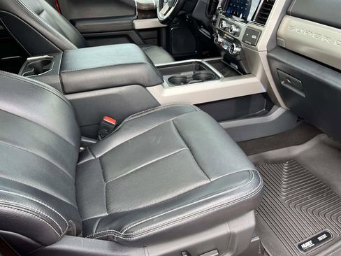 Used 2022 Ford F250 Lariat w/ Lariat Ultimate Package image 23