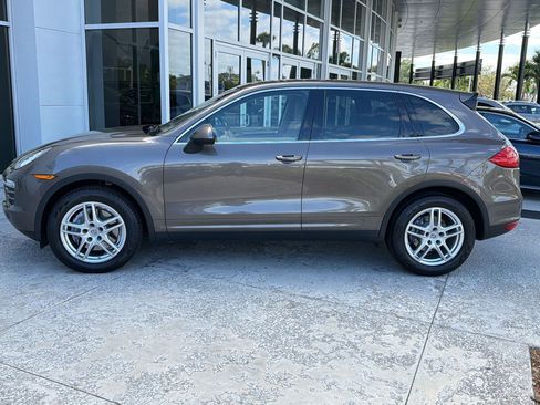 Used 2013 Porsche Cayenne image 2