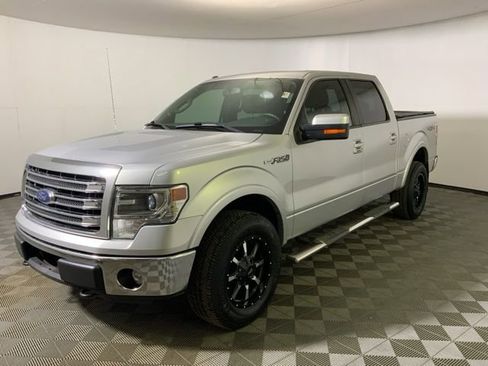 Used 2013 Ford F150 Lariat w/ Luxury Equipment Group image 4