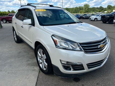 Used 2015 Chevrolet Traverse LTZ AWD/4WD image 3