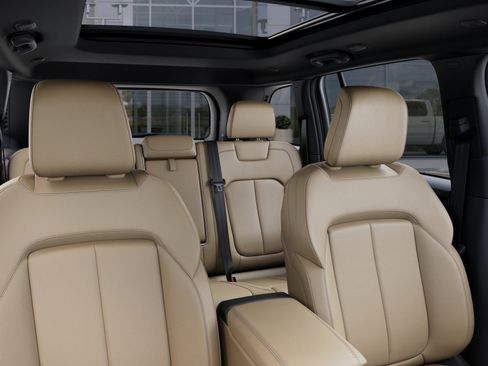 New 2026 Jeep Grand Cherokee Limited RWD image 26