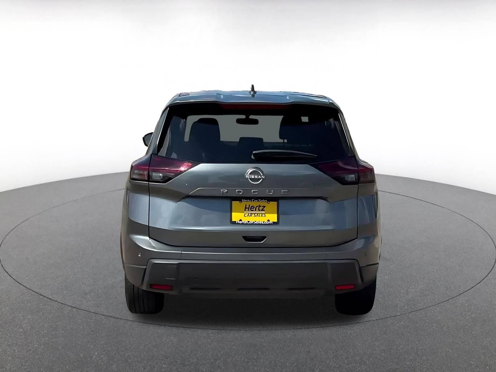 Used 2025 Nissan Rogue SV FWD image 12
