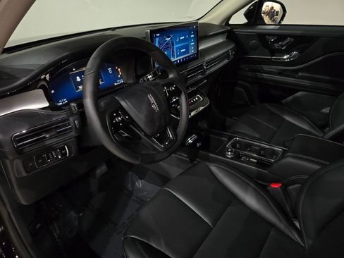 New 2026 Lincoln Corsair Premiere image 19