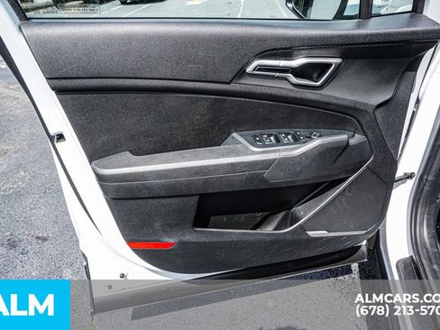 Used 2025 Kia Sportage LX FWD image 44