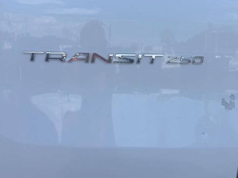 Used 2022 Ford Transit 250 Medium Roof RWD image 18