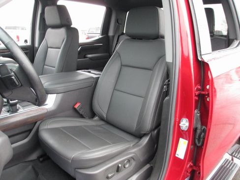 Used 2024 GMC Sierra 1500 SLT image 19