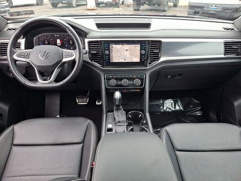 Used 2022 Volkswagen Atlas Cross Sport SEL R-Line w/ Cross Sport MDO Package AWD/4WD image 11