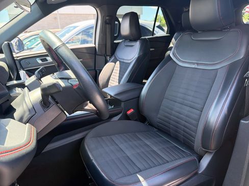 Used 2025 Ford Explorer ST-Line AWD/4WD image 21