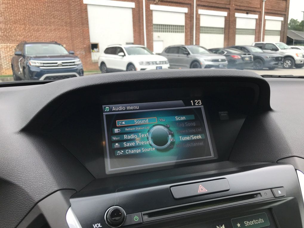 Used 2016 Acura MDX w/ Technology Package AWD/4WD image 19