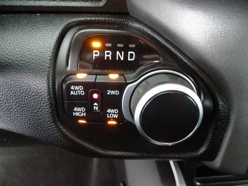 Used 2022 RAM 1500 Big Horn w/ Night Edition AWD/4WD image 11