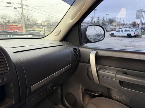 Used 2011 Chevrolet Silverado 1500 LT w/ All-Star Edition image 23