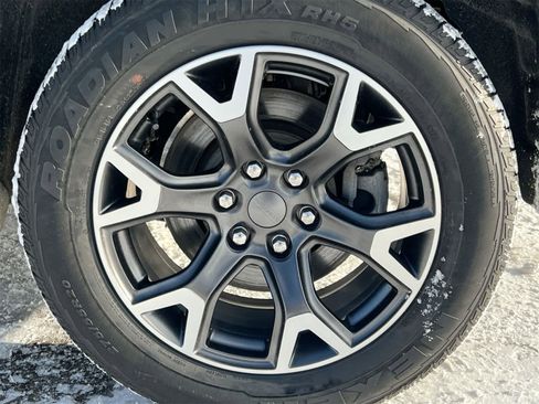 Used 2023 Jeep Wagoneer Series III w/ Preferred Equipment Group image 14