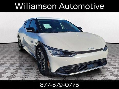 Used 2022 Kia EV6 Wind image 1