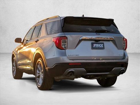 Used 2023 Ford Explorer Limited image 7