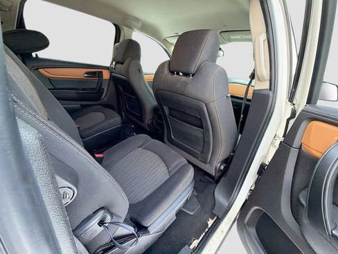 Used 2014 Chevrolet Traverse LT w/ All-Star Edition image 26