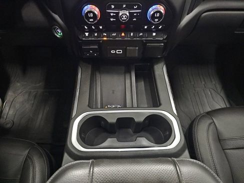 Used 2021 GMC Sierra 3500 Denali w/ Denali Ultimate Package image 27