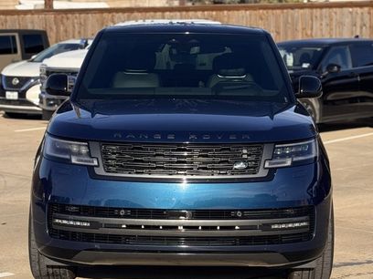 Used 2025 Land Rover Range Rover SE