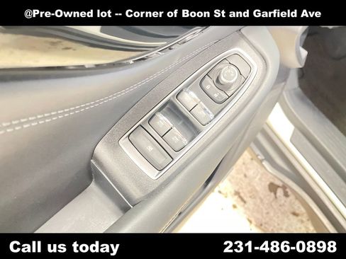 Used 2020 Subaru Outback Limited AWD/4WD image 16