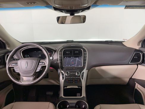 Used 2019 Lincoln Nautilus Reserve image 17