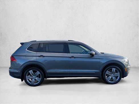 Used 2018 Volkswagen Tiguan SEL Premium image 4