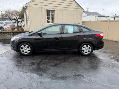 Used 2013 Ford Focus S image 9