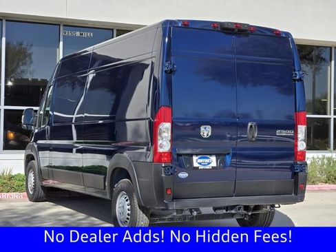 Used 2025 RAM ProMaster 2500 w/ Convenience Group image 5