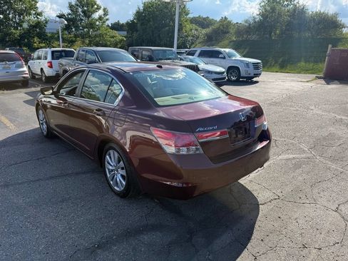 Used 2011 Honda Accord EX-L image 2
